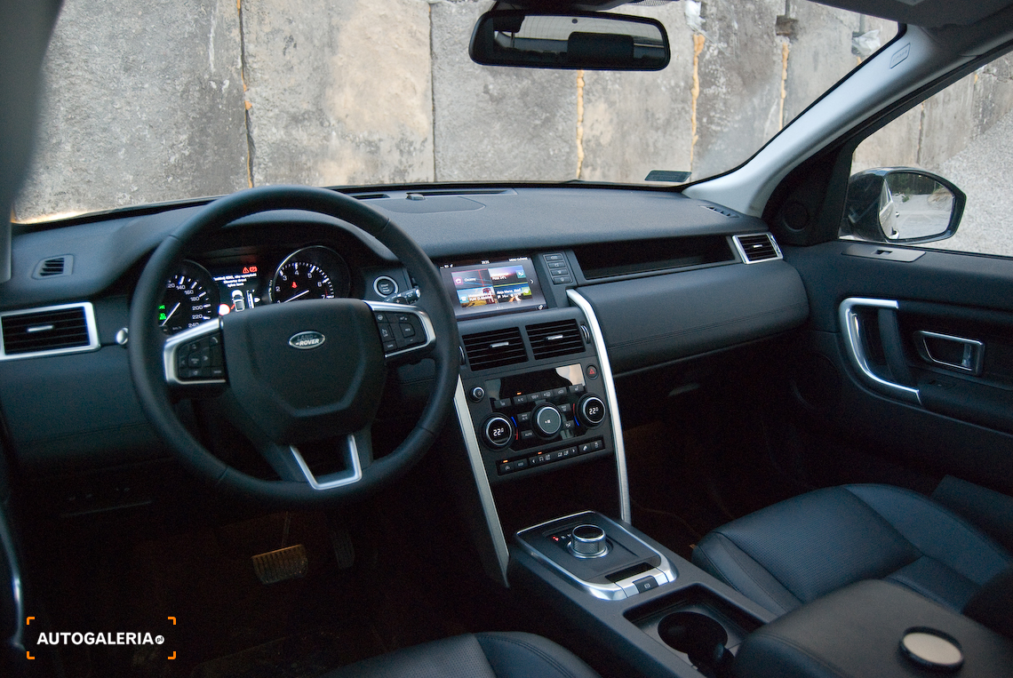 Land Rover Discovery Sport-19