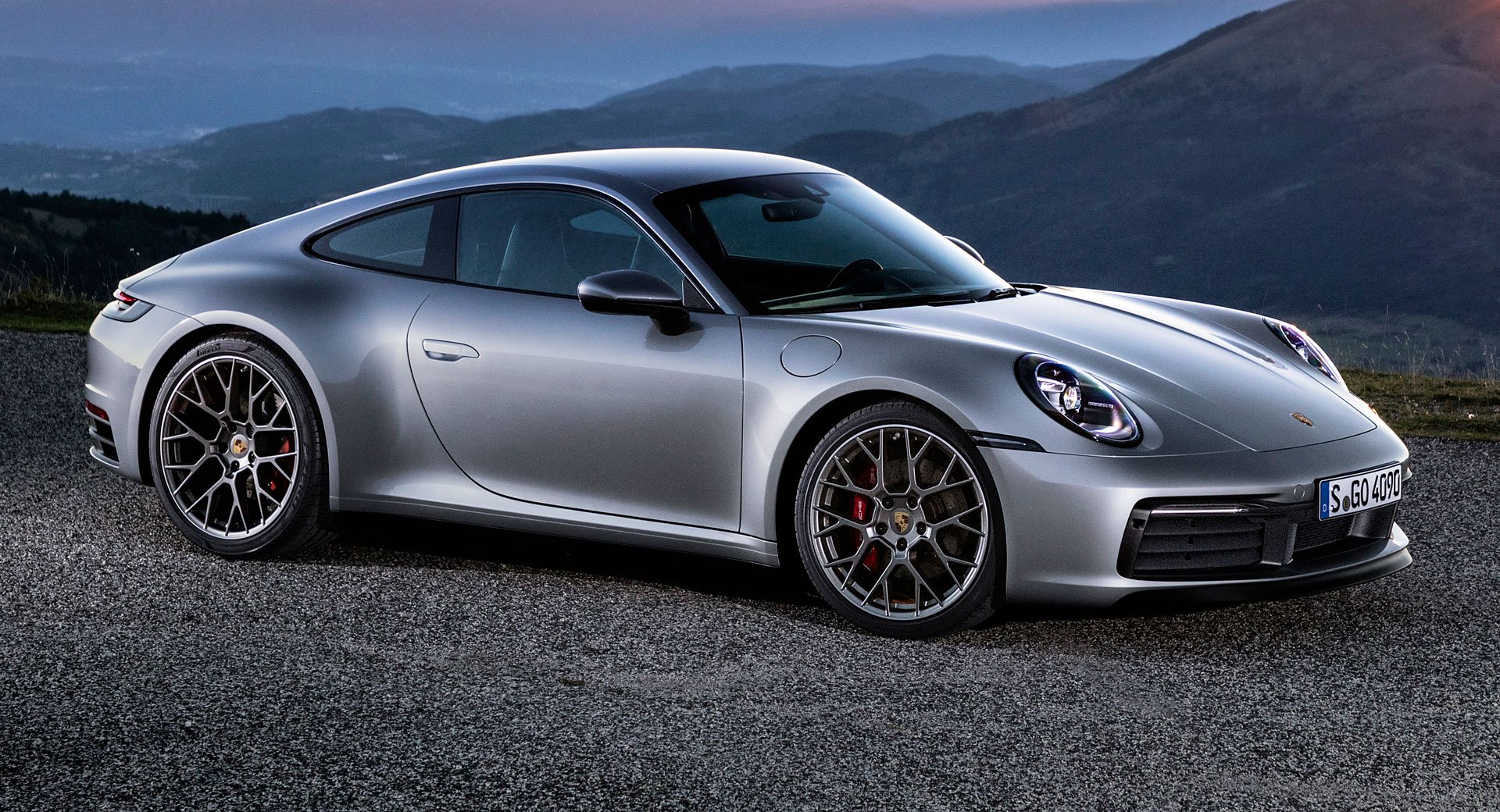 Porsche zbuduje hybrydowe 911 dopiero za kilka lat