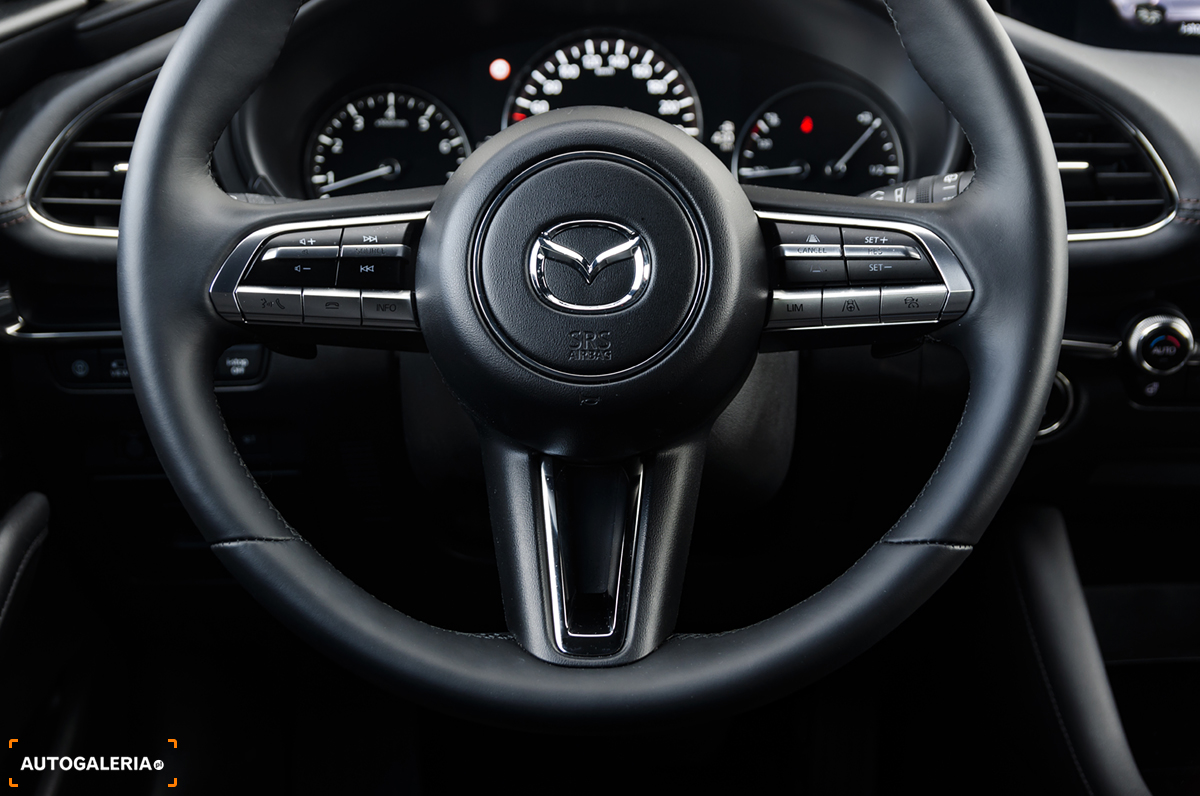Mazda może zrobić hothatcha na bazie „trójki”. Może, ale