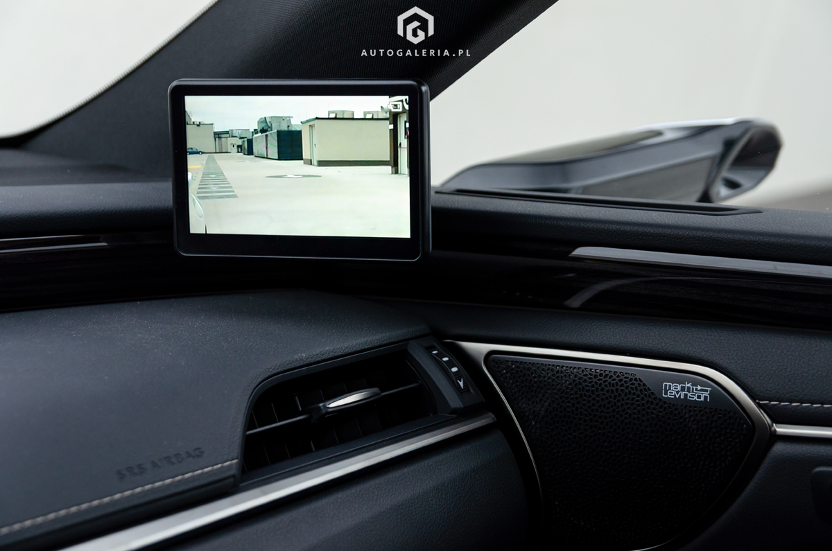 Lexus ES 300h prawe lusterko kamera