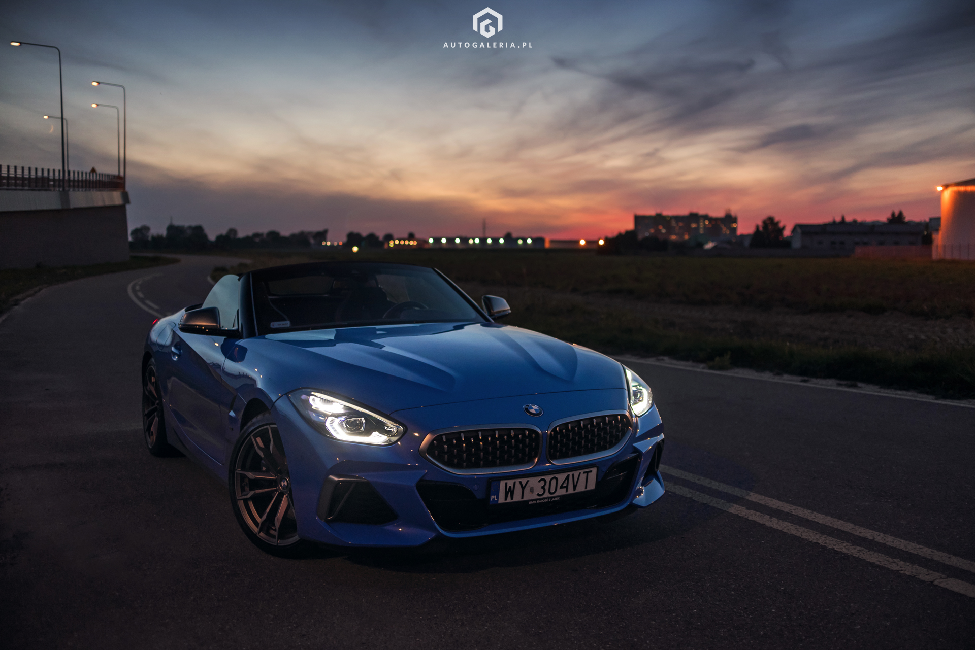 BMW Z4 sunset