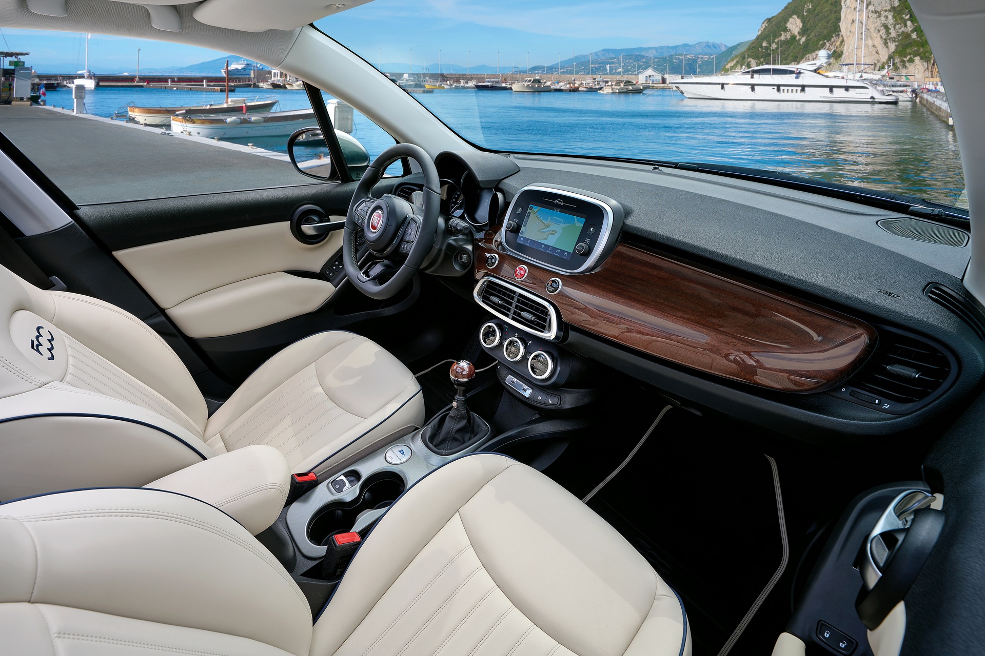 Fiat 500X Yachting będzie w sam raz na wakacje autoGALERIA