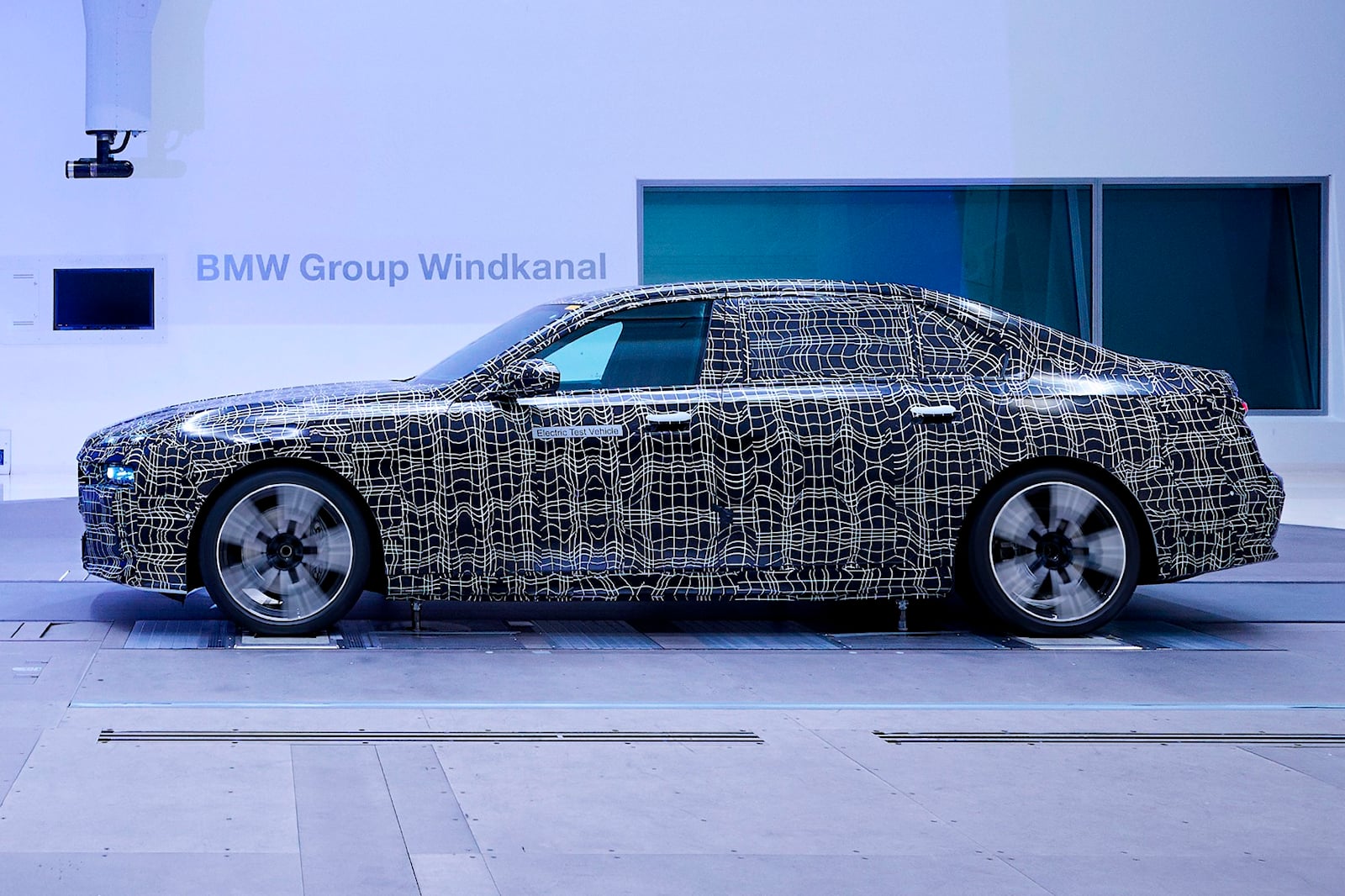 BMW i7 IconicSounds Electric