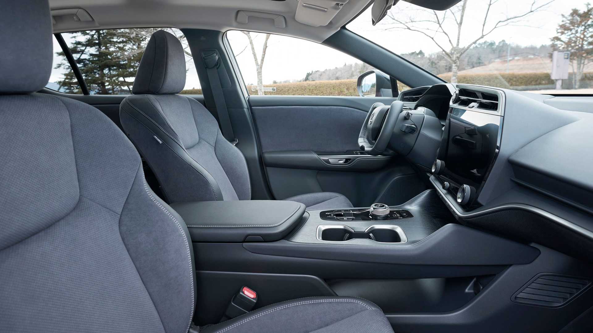 Lexus RZ 450e 2023
