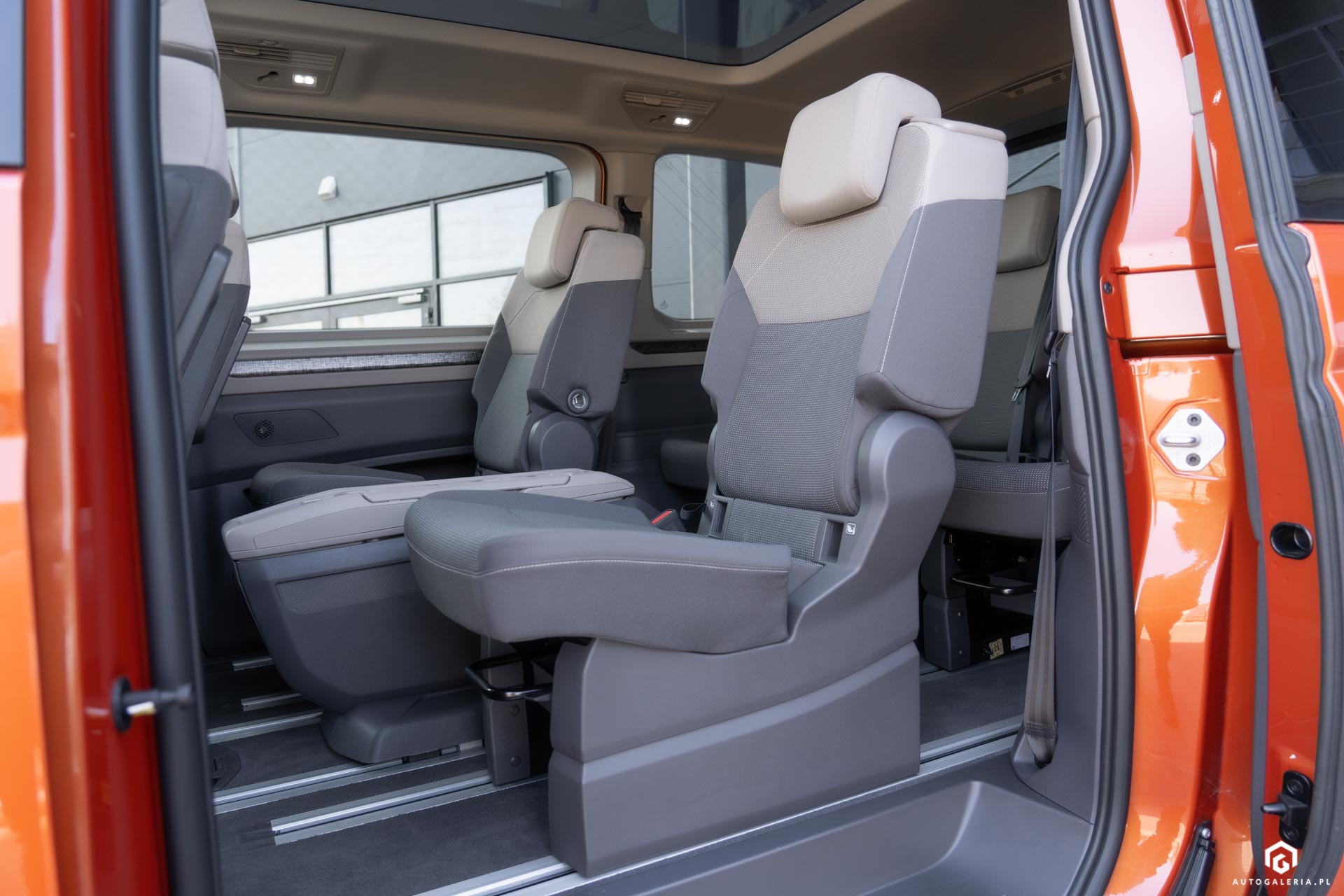Volkswagen Multivan eHybrid fotele tył