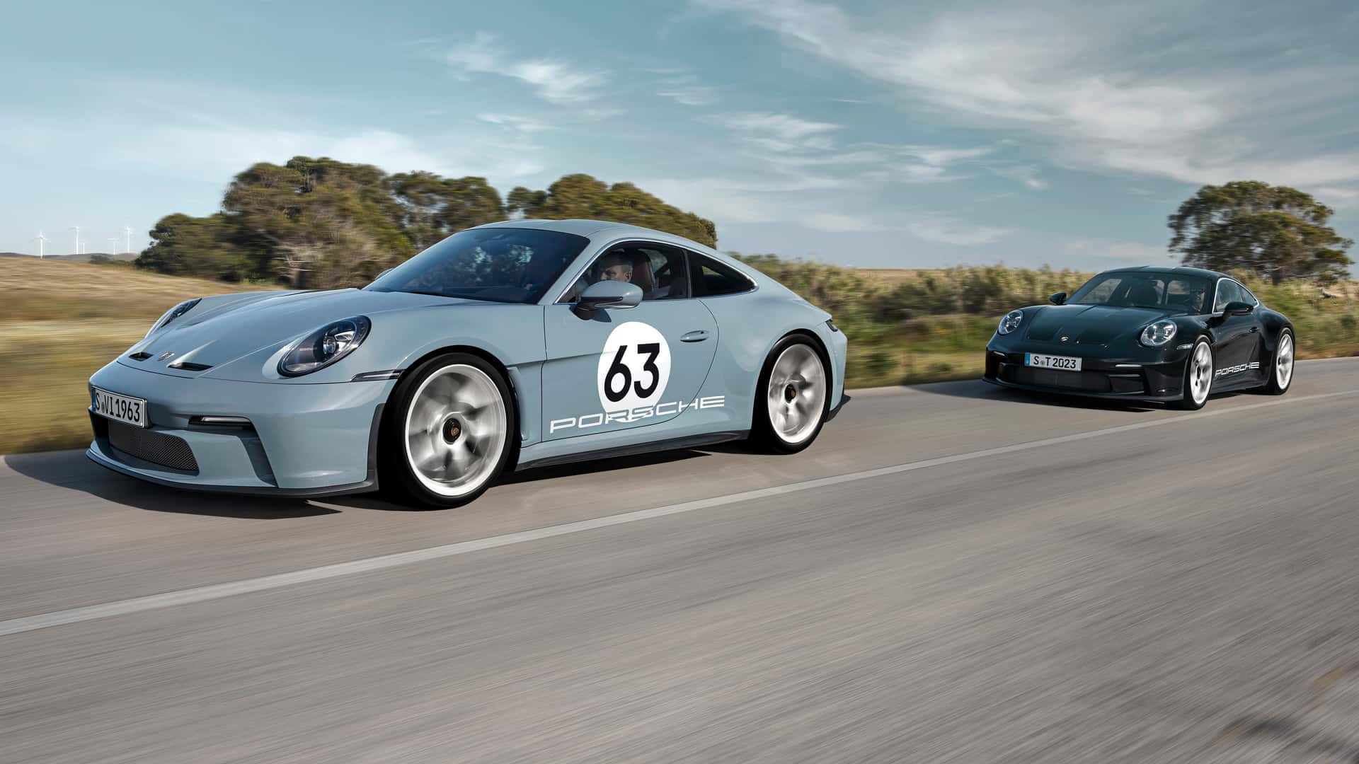 Porsche 911 Hybrid 2025