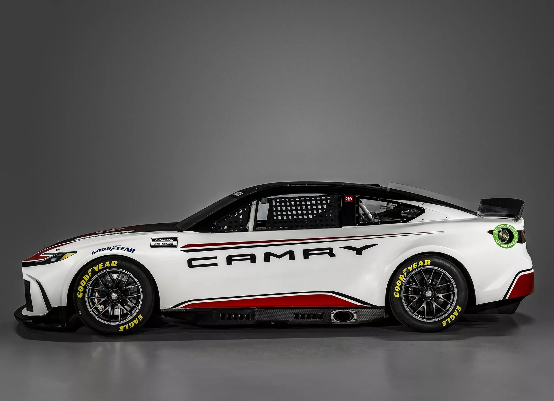 Toyota Camry NASCAR 2024
