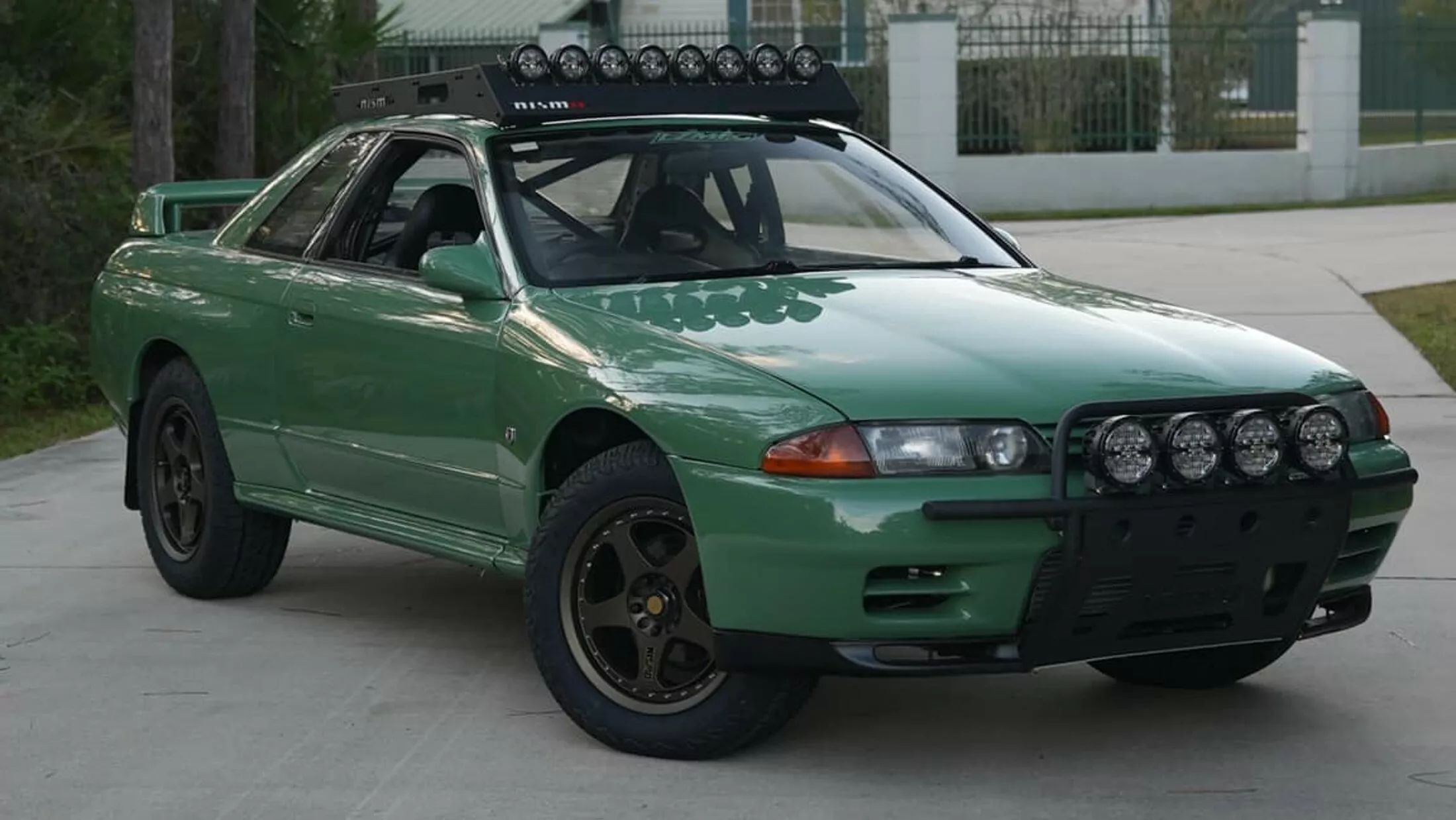 Nissan GT-R R32 Safari