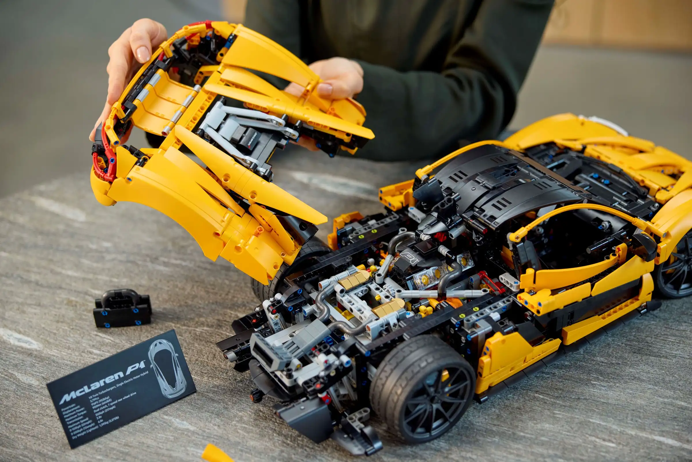 McLaren P1 2024 LEGO Technic 42172