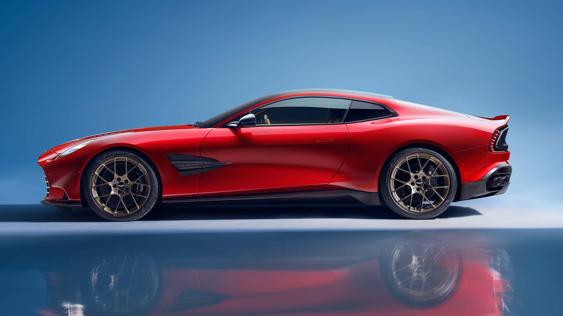 Aston Martin Vanquish 2025