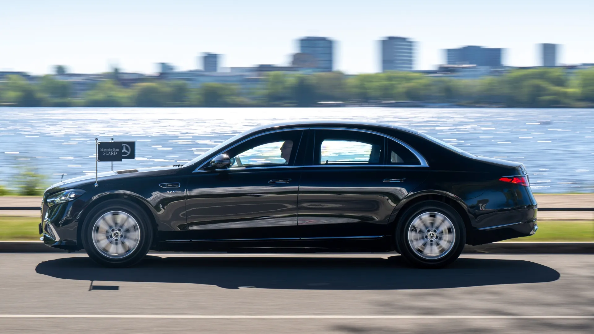 Mercedes S680 Guard V12