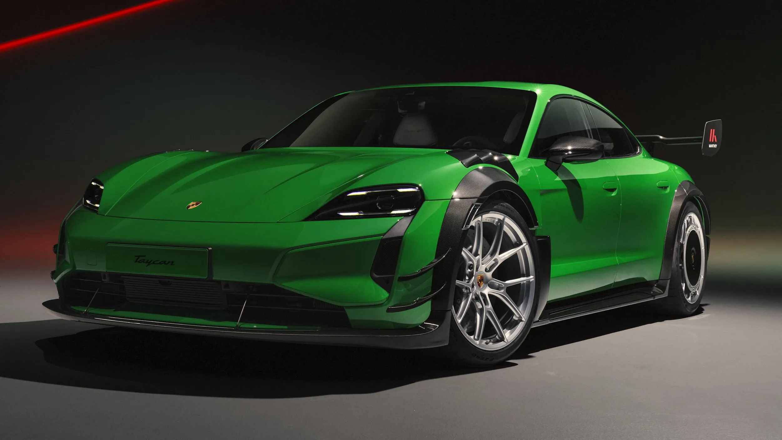 Porsche Taycan Turbo GT Weissach Manthey