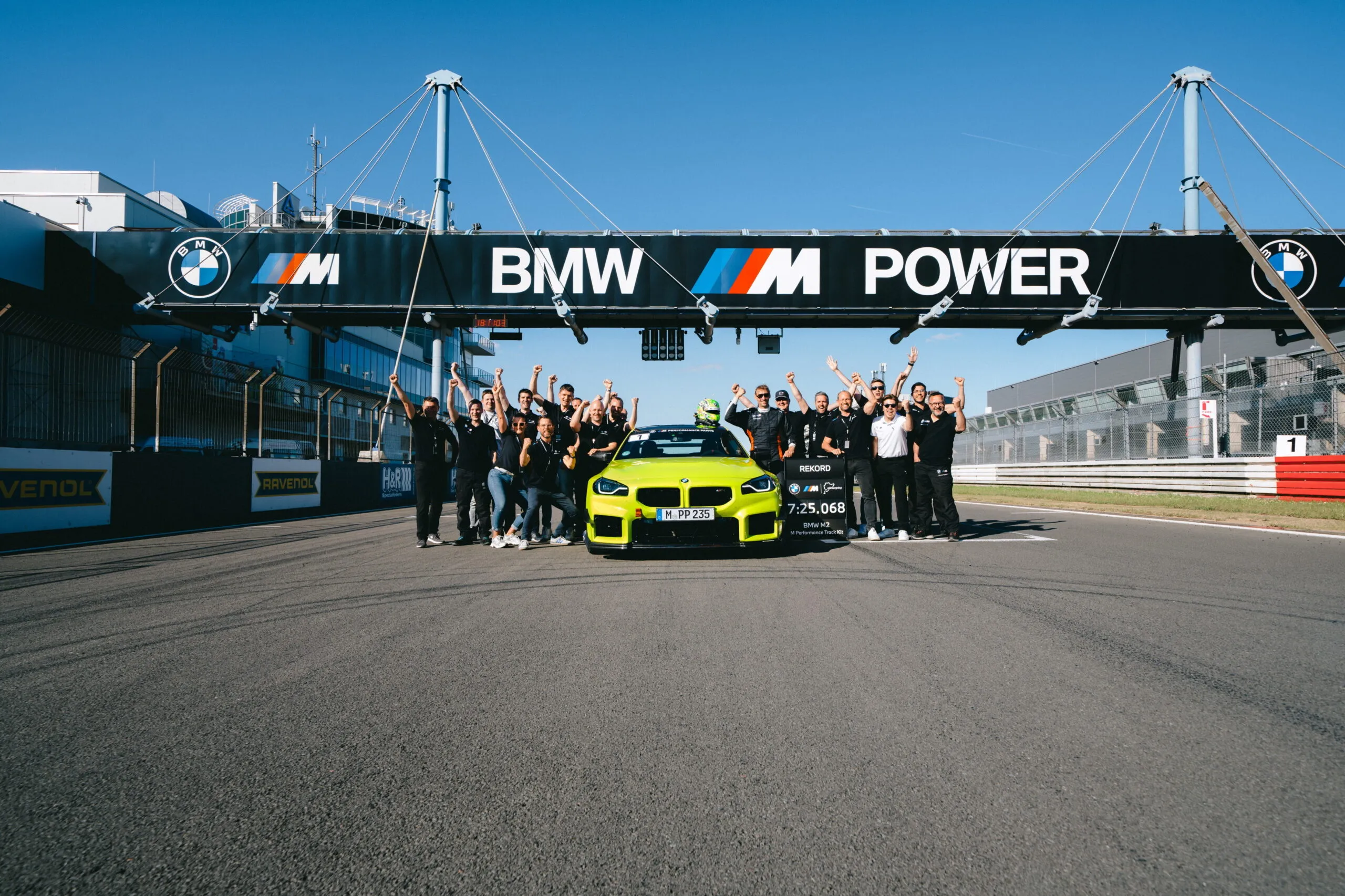 BMW M2 Track Kit 2026