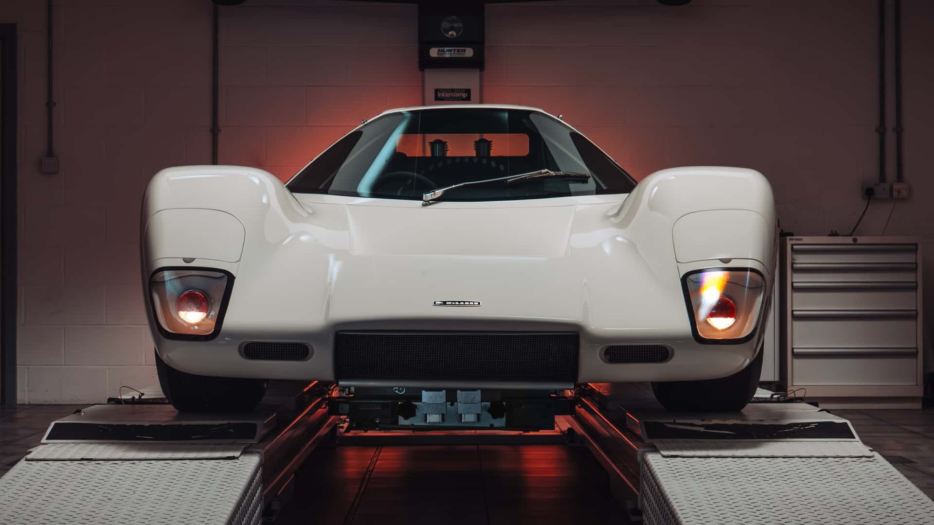 McLaren M6GT 2026