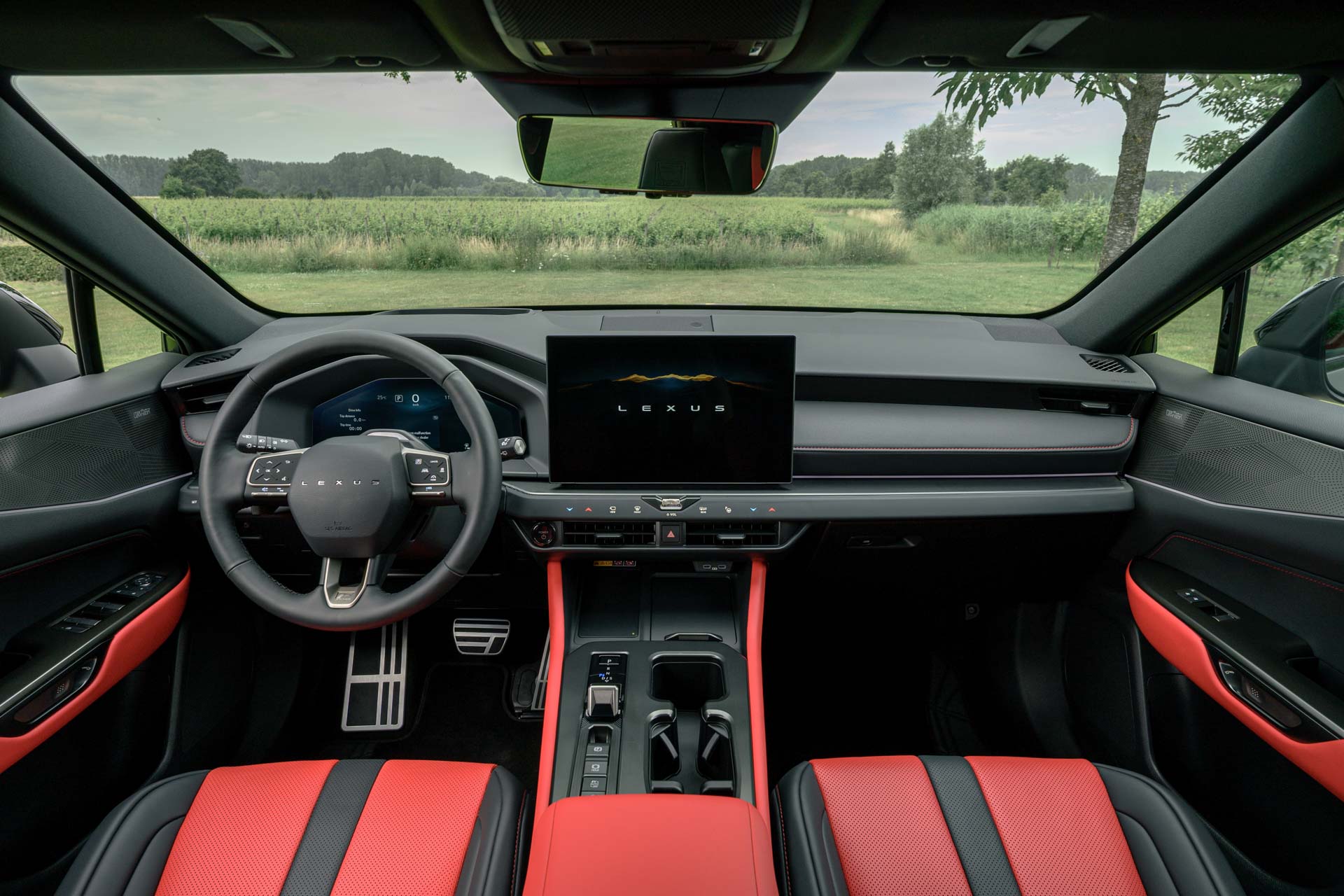 Lexus NX 2027 wnętrze
