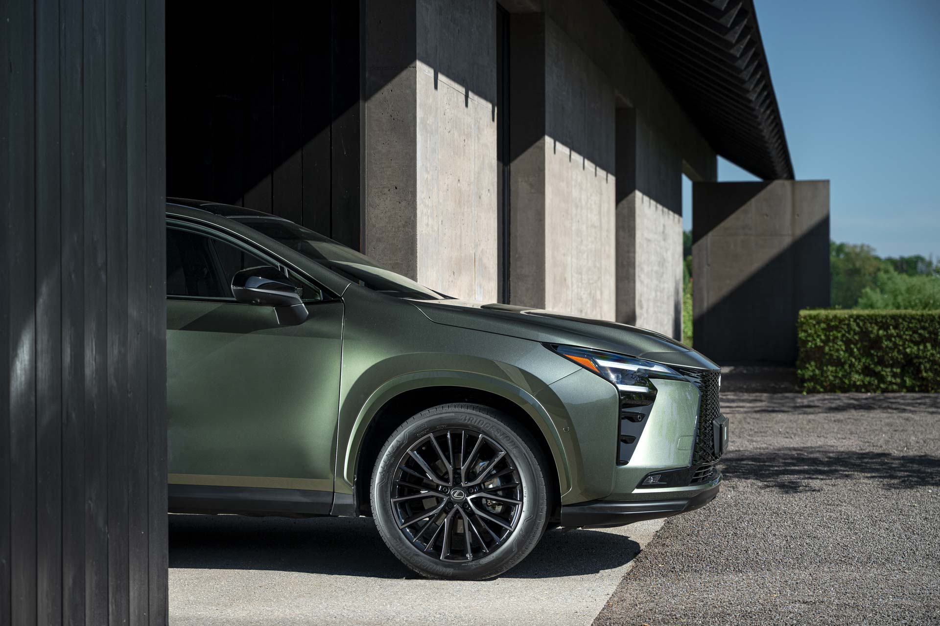 Lexus NX 2027 lifting