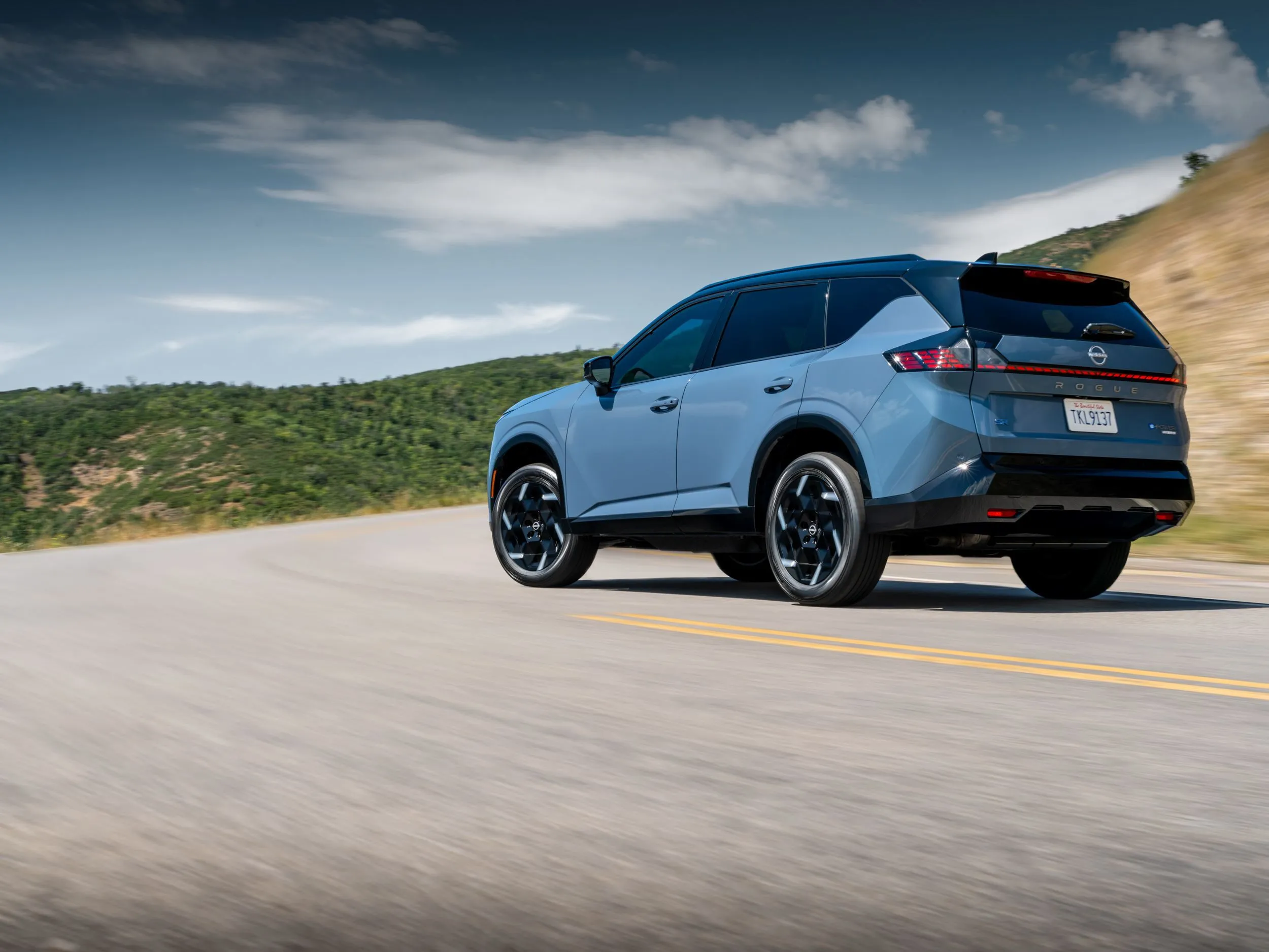 Nissan X-Trail Rogue 2027