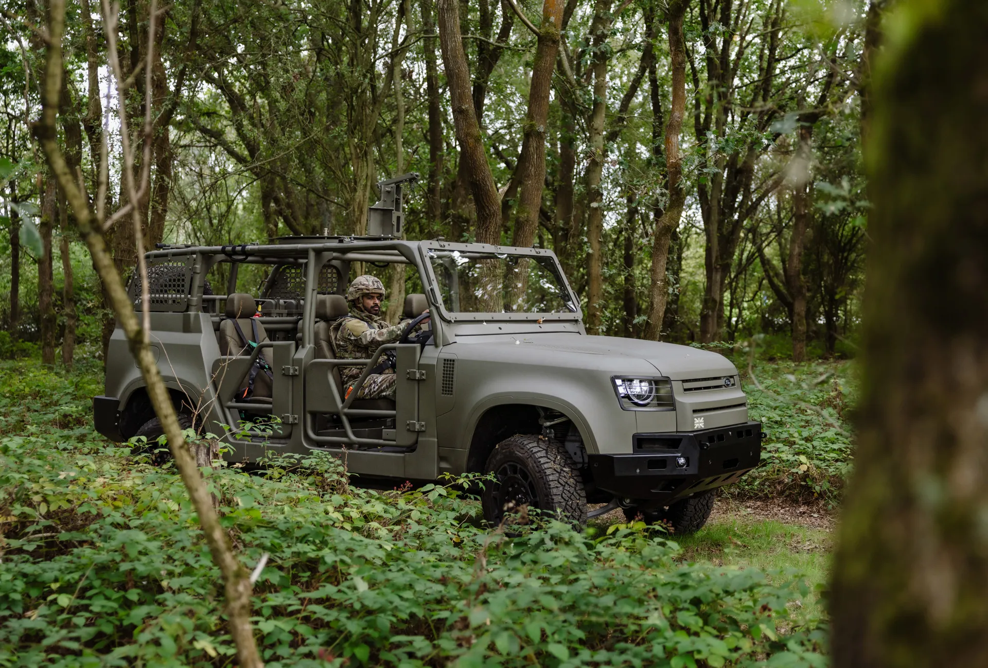 Land Rover Defender Wolf