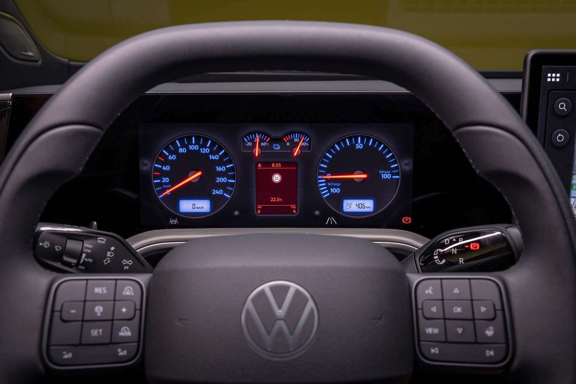 Volkswagen ID Tiguan 2027 zegary retro Golf Passat