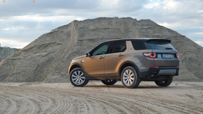 Land Rover Discovery Sport zyska wariant hybrydowy NEWS