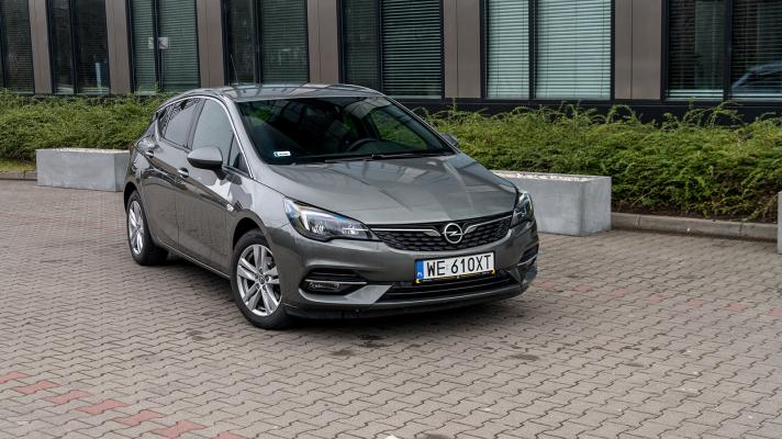 TEST Opel Astra to solidny samochód. Ale z 1.2T wymaga