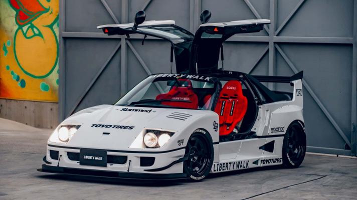 Liberty Walk ewidentnie wrzuciło Ferrari F40 do prania na 90