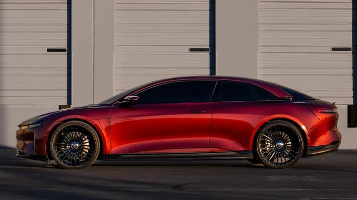 Shaq Lucid Air 2024