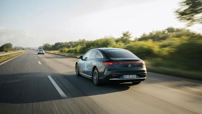 Mercedes EQS bateria półprzewodnikowa