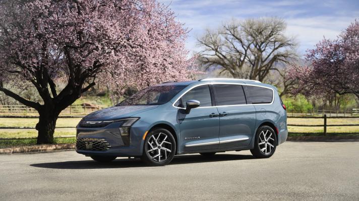 Chrysler Pacifica 2027